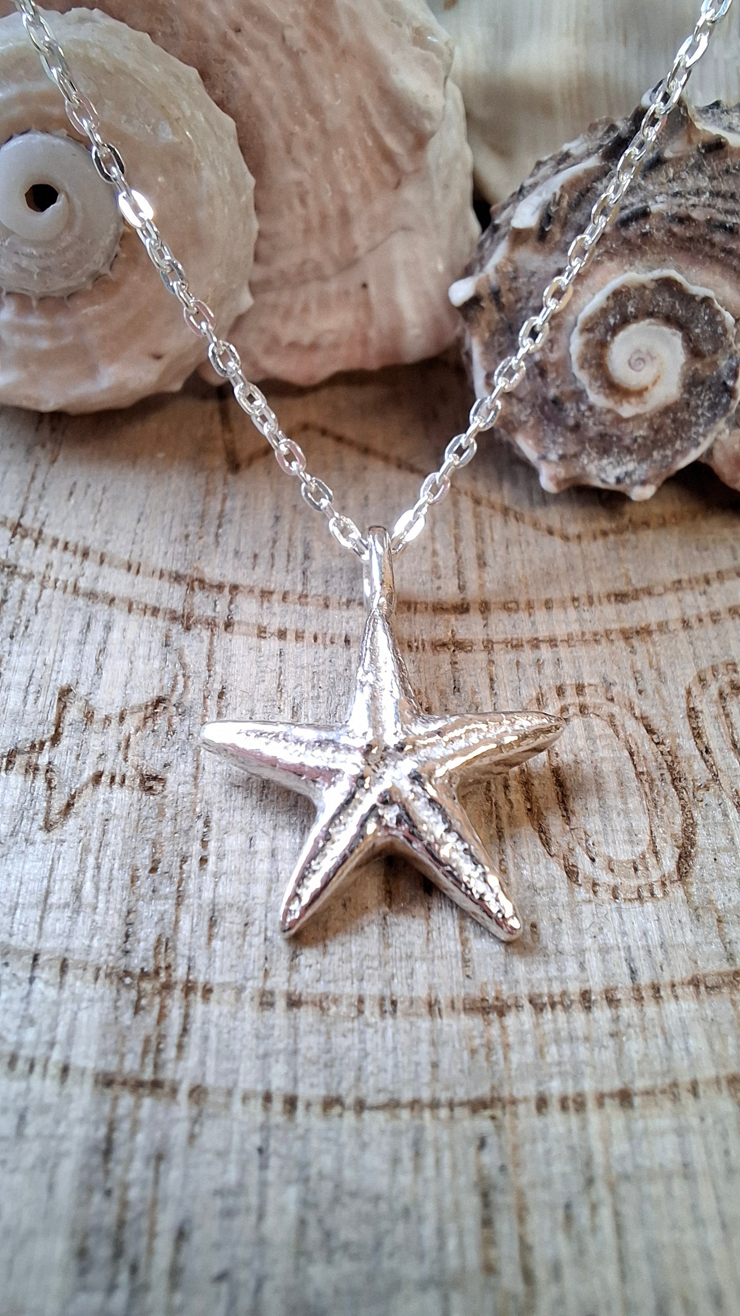 Cast silver starfish pendant with necklace