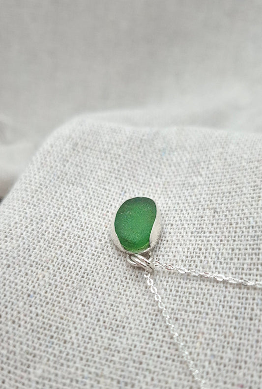 Bright bottle green Sussex seaglass pendant | Ocean-Inspired Handmade Jewellery