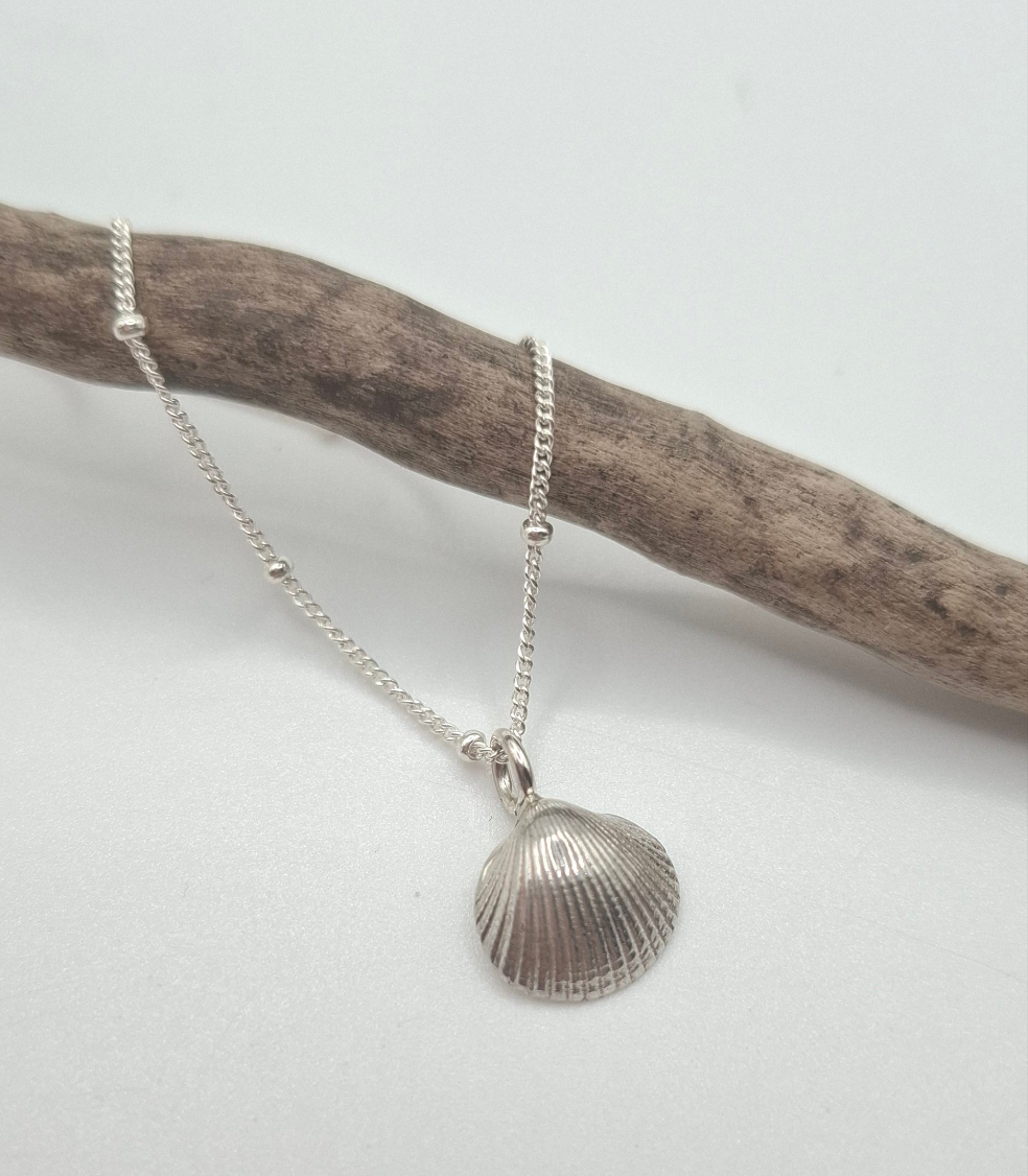Small Silver Clam Necklace
